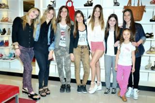Luli Fernández feet photo thumbnail