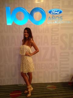 Luli Fernández feet photo thumbnail