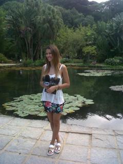 Luli Fernández feet photo thumbnail