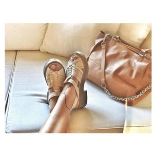 Luli Fernández feet photo thumbnail