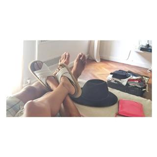 Luli Fernández feet photo thumbnail