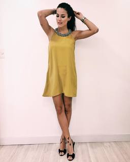 Luli Fernández feet photo thumbnail