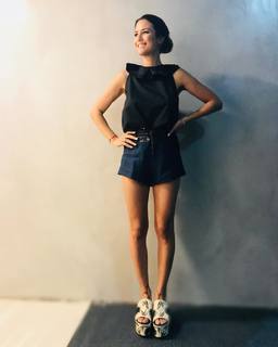 Luli Fernández feet photo thumbnail