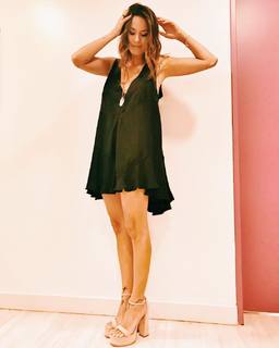 Luli Fernández feet photo thumbnail