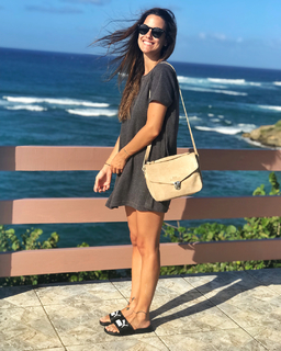 Luli Fernández feet photo thumbnail