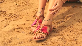 Luli Fernández feet photo thumbnail
