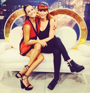 Luli Fernández feet photo thumbnail