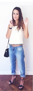 Luli Fernández feet photo thumbnail