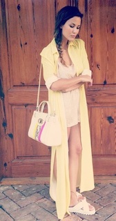 Luli Fernández feet photo thumbnail