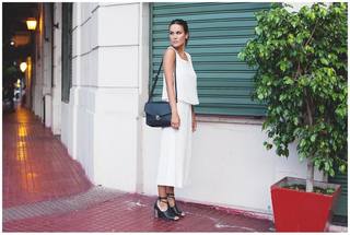 Luli Fernández feet photo thumbnail