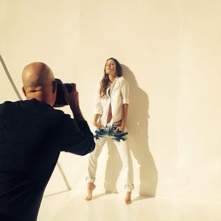 Luli Fernández feet photo thumbnail