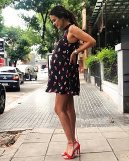 Luli Fernández feet photo thumbnail