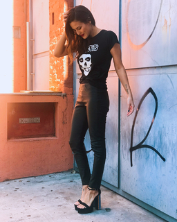 Luli Fernández feet photo thumbnail