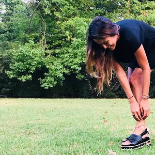 Luli Fernández feet photo thumbnail