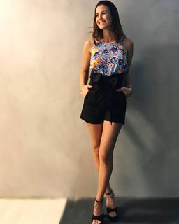 Luli Fernández feet photo thumbnail