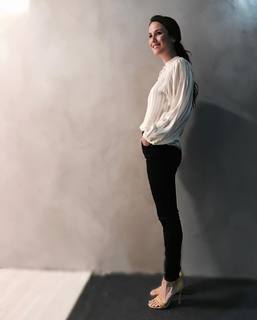 Luli Fernández feet photo thumbnail