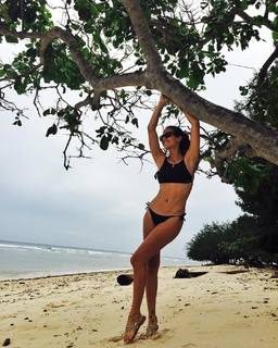 Luli Fernández feet photo thumbnail