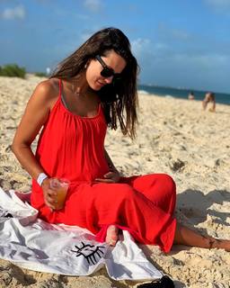 Luli Fernández feet photo thumbnail