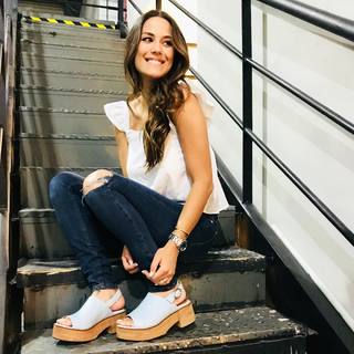 Luli Fernández feet photo thumbnail