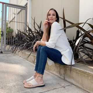 Luli Fernández feet photo thumbnail