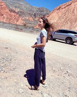 Luli Fernández feet photo thumbnail