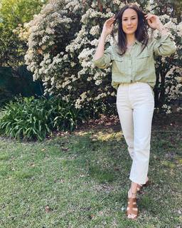 Luli Fernández feet photo thumbnail