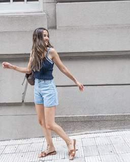 Luli Fernández feet photo thumbnail