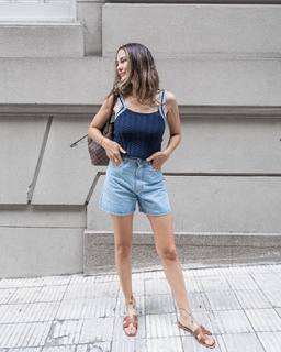 Luli Fernández feet photo thumbnail