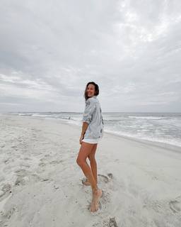 Luli Fernández feet photo thumbnail