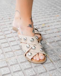 Luli Fernández feet photo thumbnail