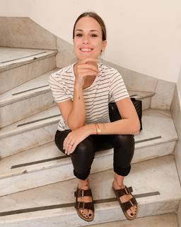 Luli Fernández feet photo thumbnail