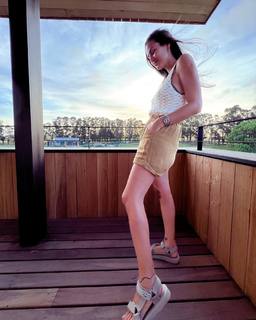 Luli Fernández feet photo thumbnail