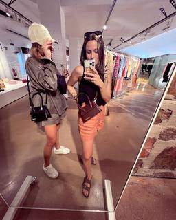 Luli Fernández feet photo thumbnail