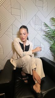 Luli Fernández feet photo thumbnail