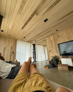 Luli Fernández feet photo thumbnail