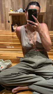 Luli Fernández feet photo thumbnail
