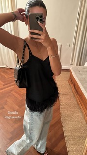 Luli Fernández feet photo thumbnail