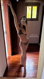 Luli Fernández feet photo thumbnail