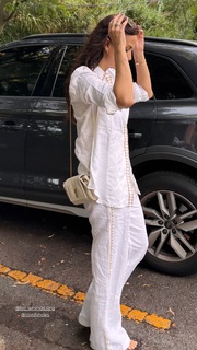 Luli Fernández feet photo thumbnail