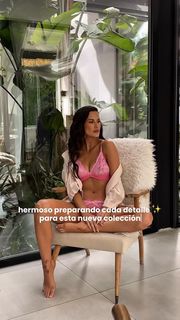 Luli Fernández feet photo thumbnail