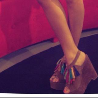 Luli Fernández feet photo thumbnail