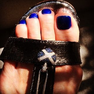 Lulu feet photo 3