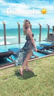 Luma Costa feet photo 8