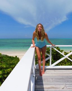 Luma Costa feet photo 16