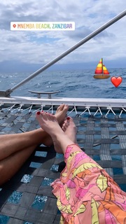 Luma Costa feet photo 2