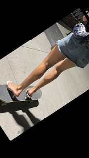 Luna Blaise feet photo thumbnail