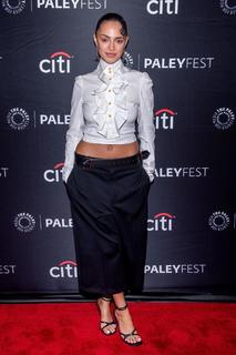 Luna Blaise feet photo thumbnail