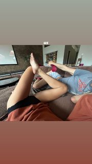 Luna Blaise feet photo thumbnail