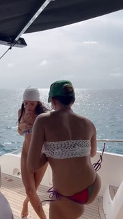 Luna Blaise feet photo thumbnail