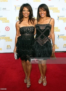 Luna Lauren Velez feet photo thumbnail